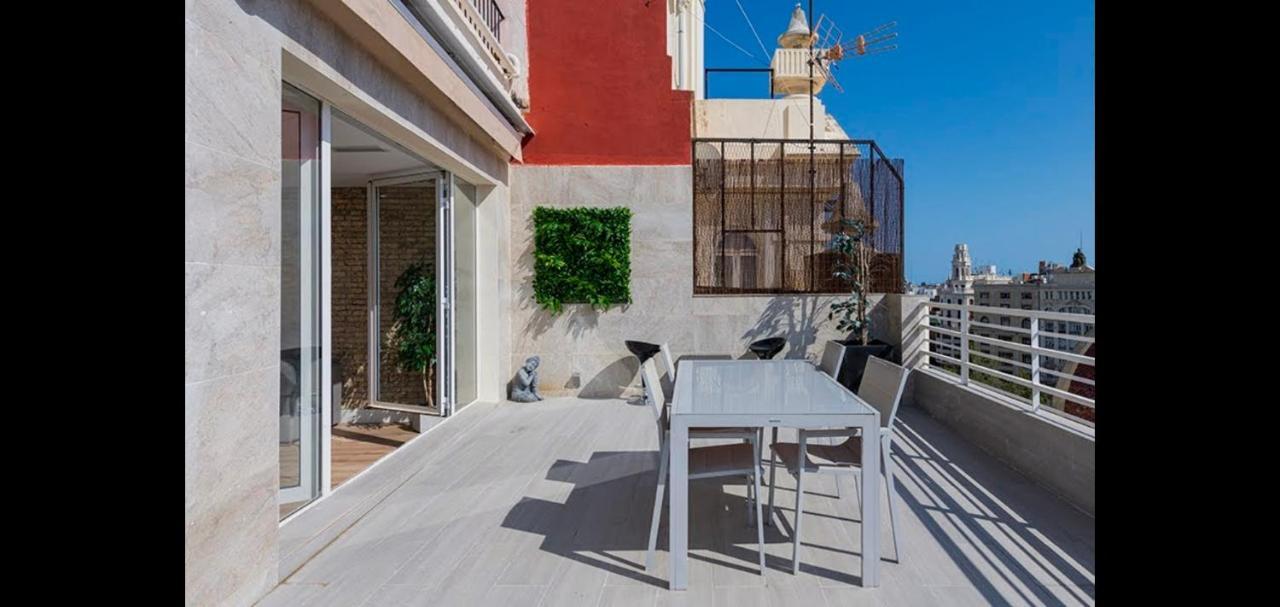 Atico De Lujo Apartment Valencia Exterior photo